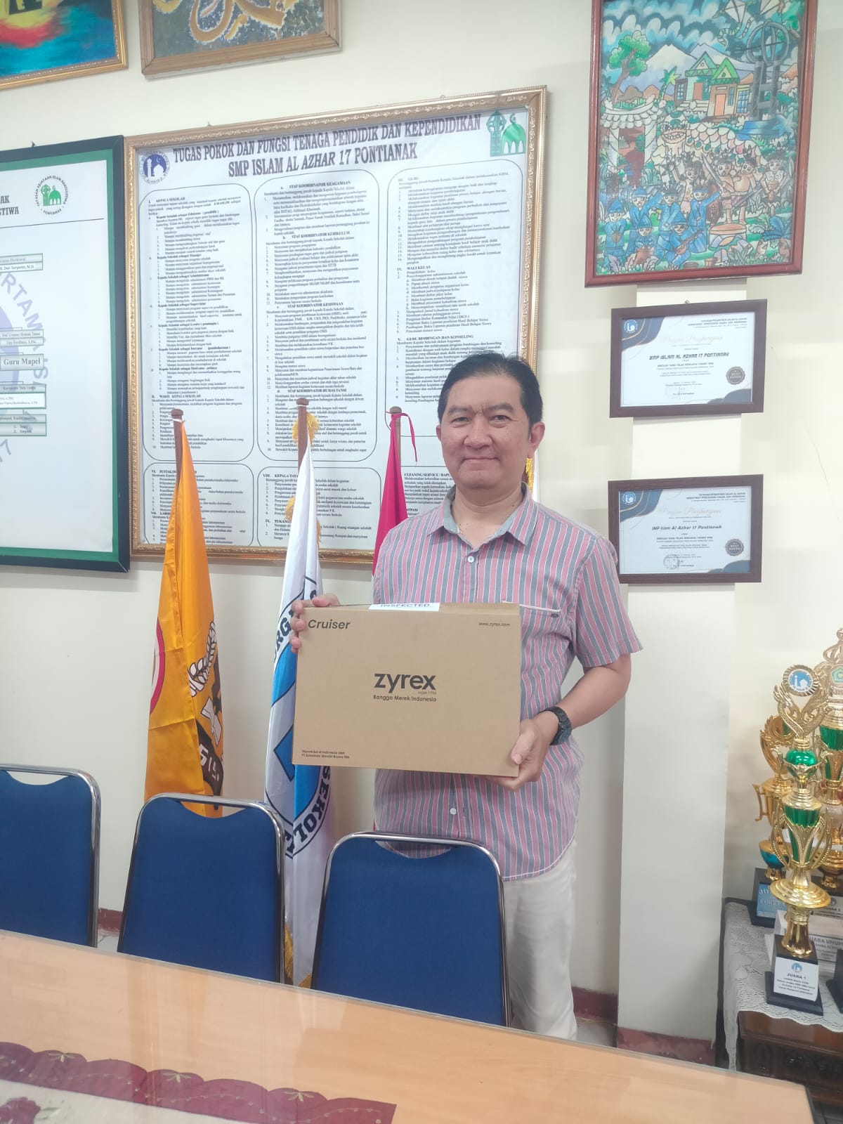 Juara 1 Lomba Cerdas Cermat
